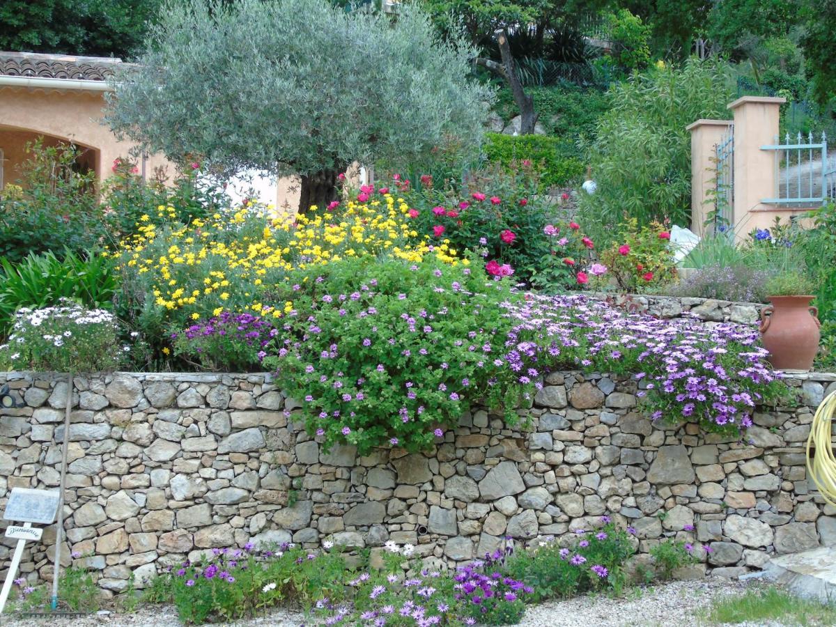 Bed and Breakfast Mas Des Citronniers Le Tignet Exterior foto